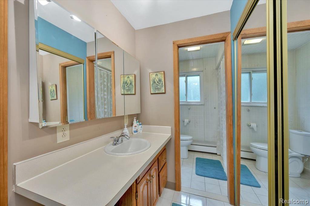 4295 MCKEACHIE Road, White Lake, MI 48383 — Photo 16