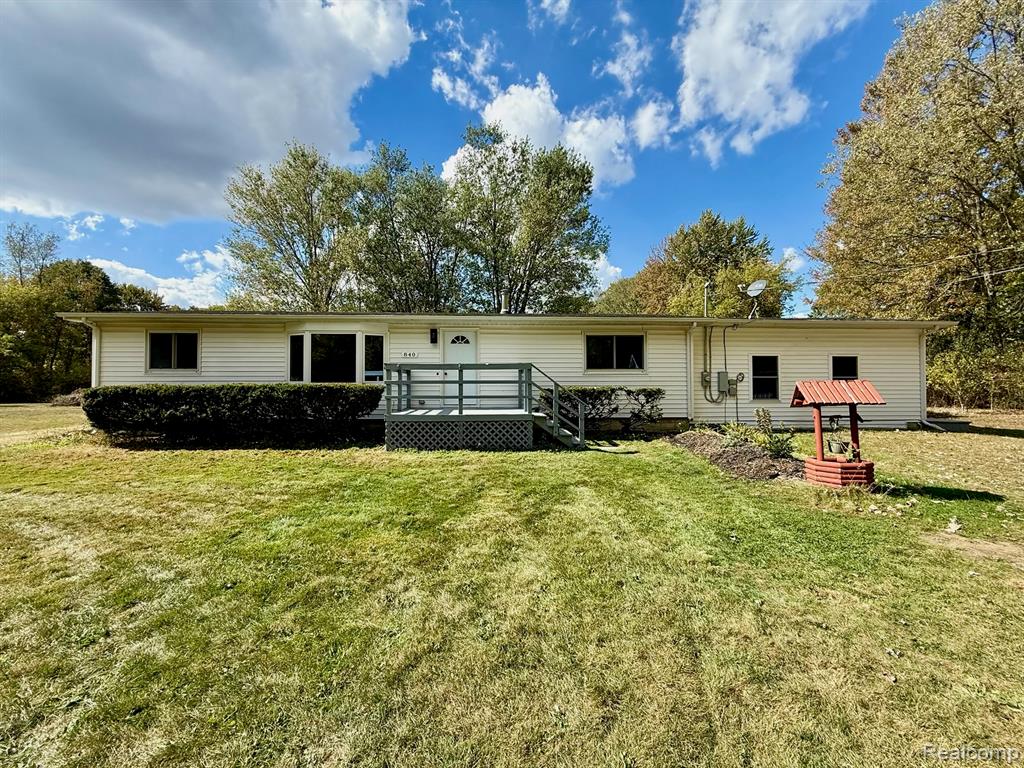 840 Laird Street, Lake Orion, MI 48362 — front exterior