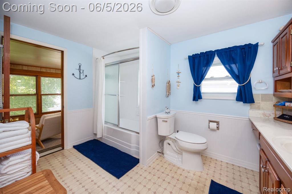 447 Maple Street, Wyandotte, MI 48192 — Photo 35