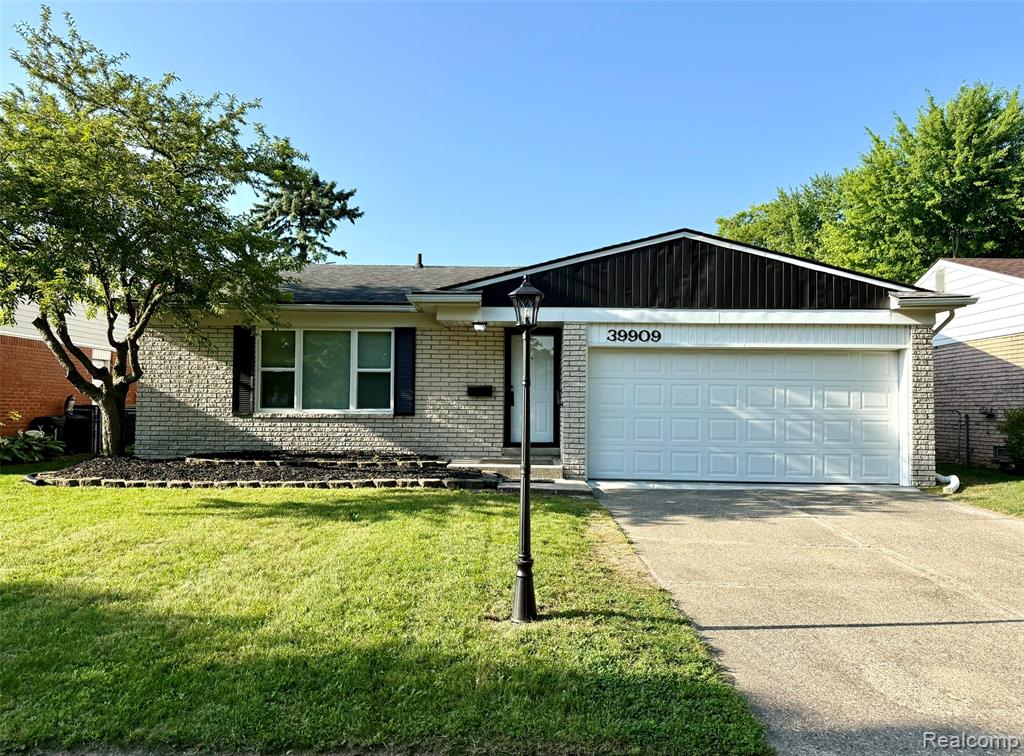 39909 Lynn Street, Canton, MI 48187 — front exterior
