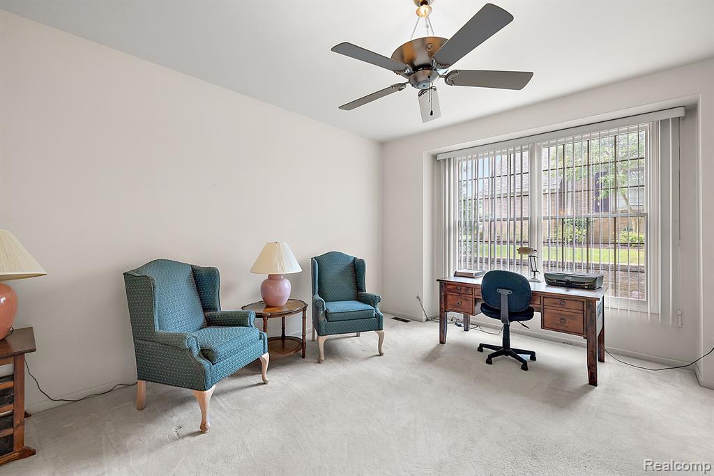 17061 LOCHMOOR, Northville, MI 48168 — Photo 7