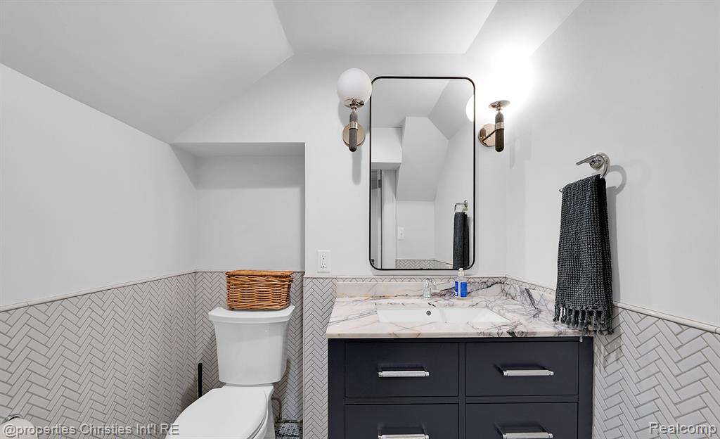 991 N Glenhurst Drive, Birmingham, MI 48009 — Photo 54