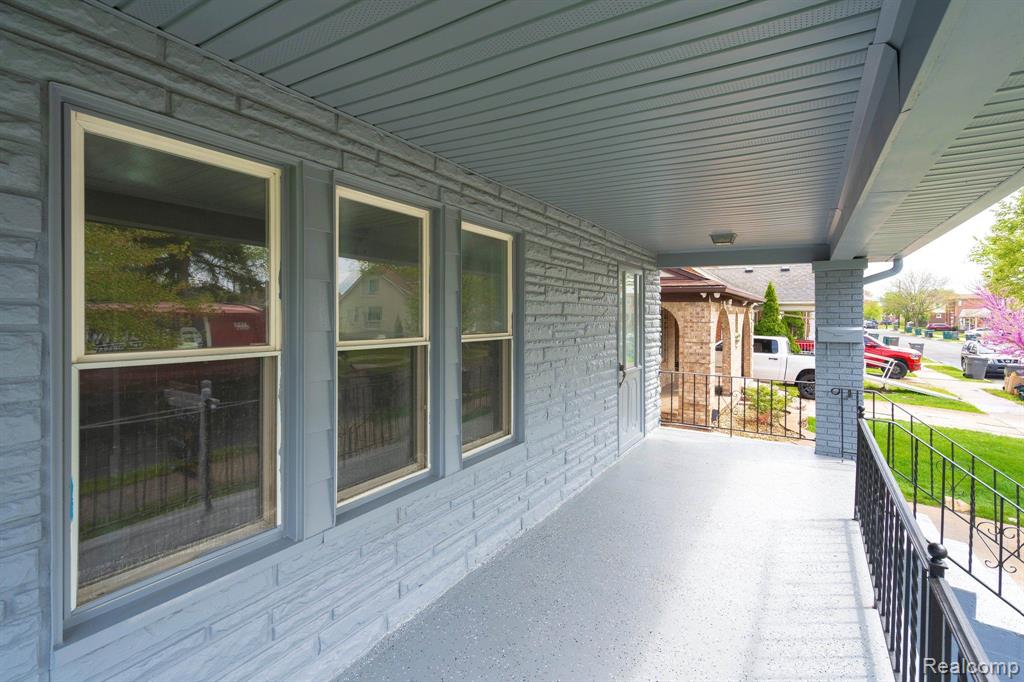 5484 MIDDLESEX Street, Dearborn, MI 48126 — Photo 5