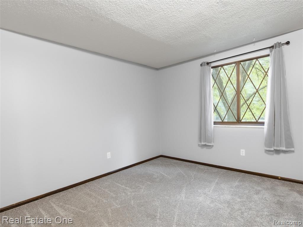 3206 Allen Road, Ortonville, MI 48462 — Photo 32