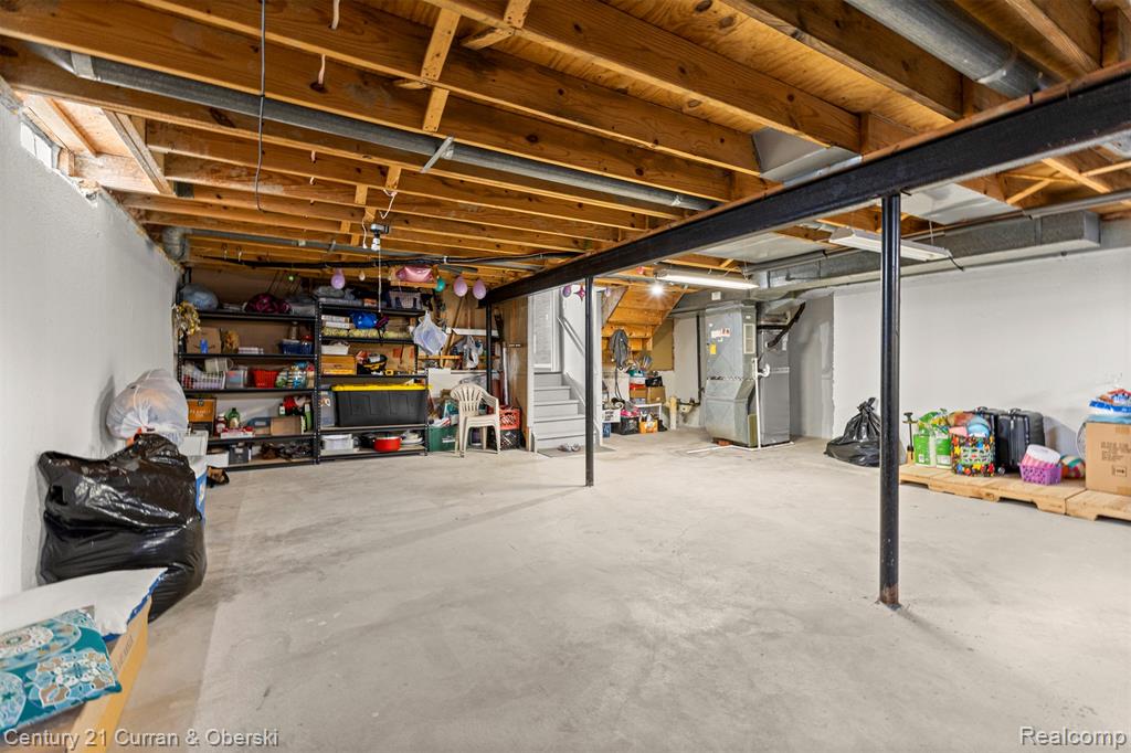 45561 Edgewood Court, Canton, MI 48187 — Photo 41