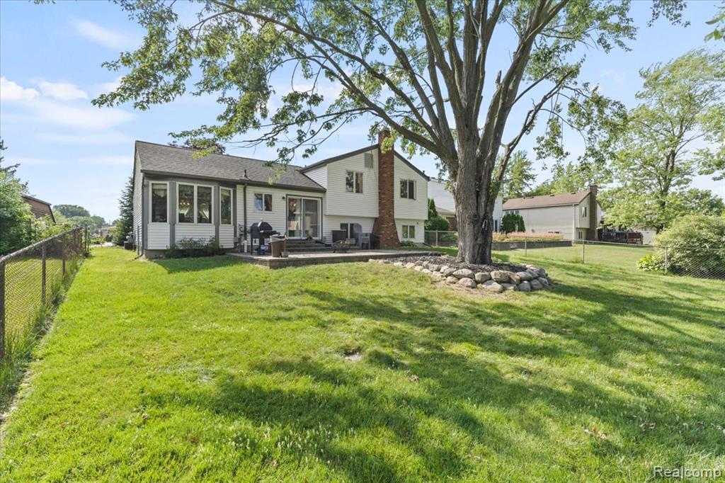 42109 Hartford Drive, Canton, MI 48187 — Photo 43
