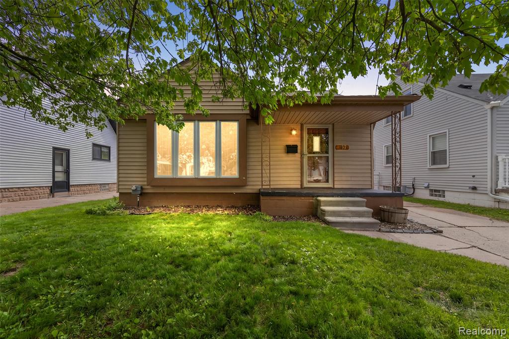637 S Edgeworth Avenue, Royal Oak, MI 48067 — Photo 50