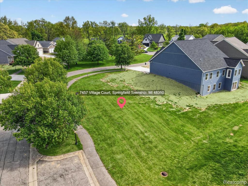 7457 Village Court, Davisburg, MI — Photo 3