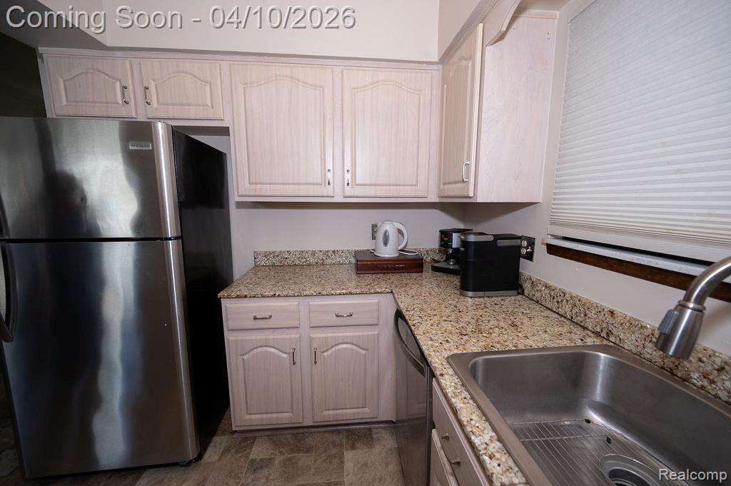 14284 Balmoral Street, Riverview, MI 48193 — Photo 16