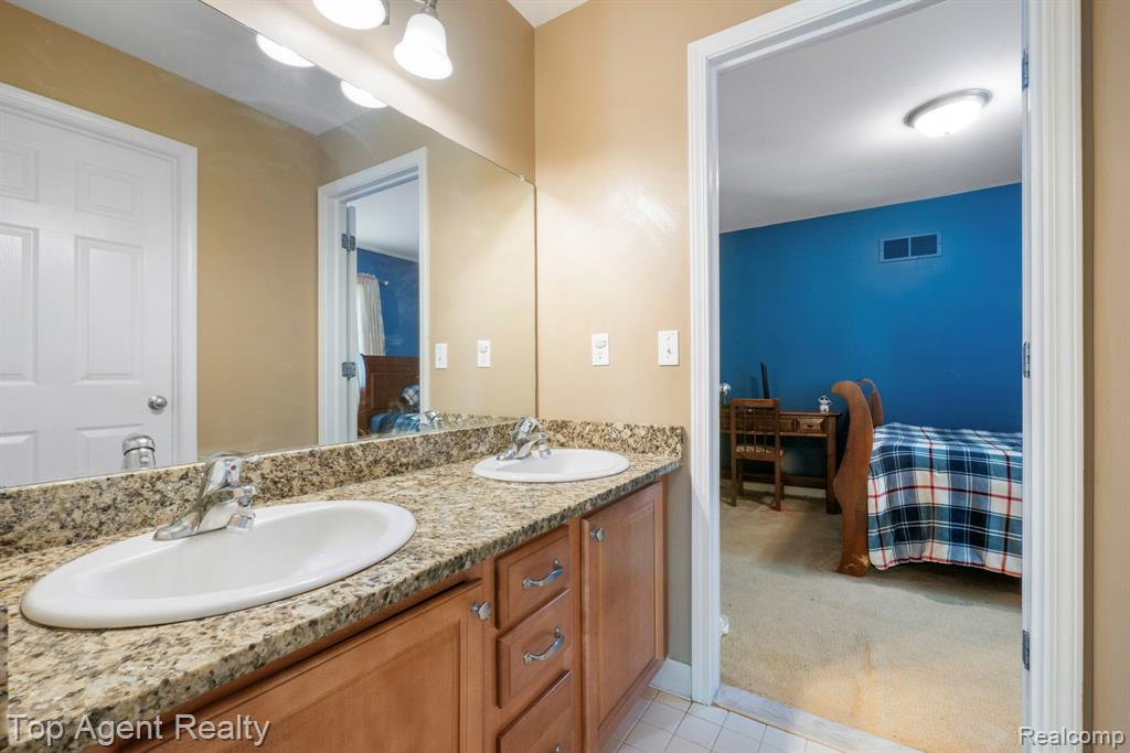 48869 Woodson Way, Canton, MI 48187 — Photo 32