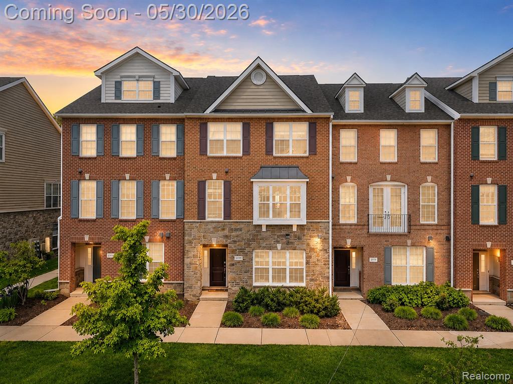 2777 Ashcombe Drive, Ann Arbor, MI 48105