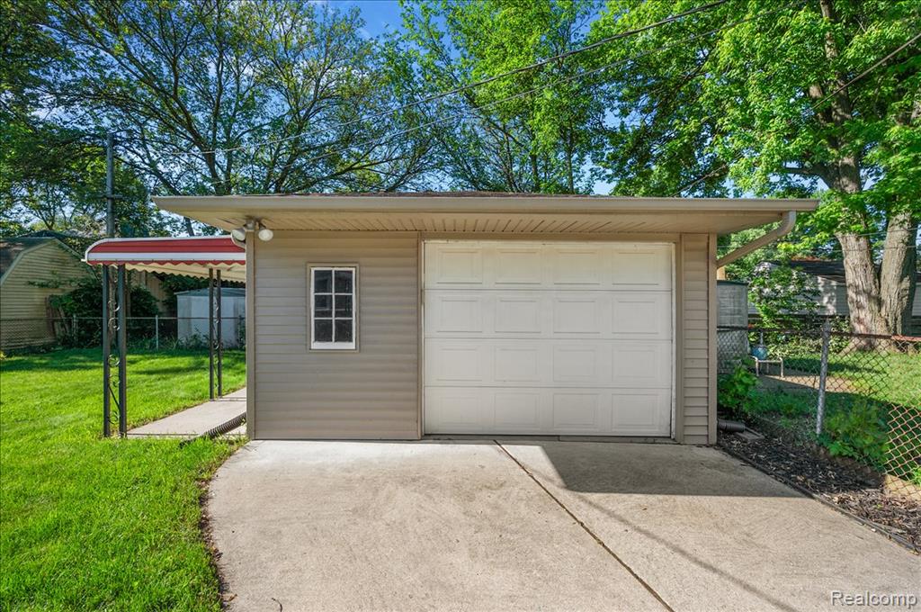 26061 Cameo Court, Madison Heights, MI 48071 — Photo 12