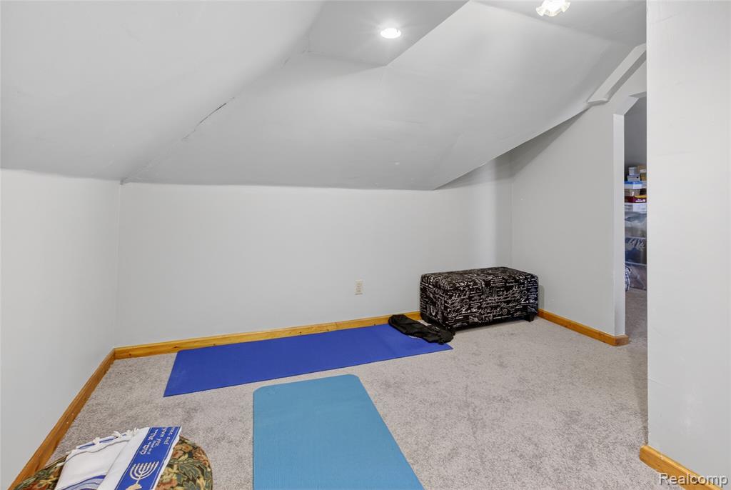 17420 Annchester Road, Detroit, MI 48219 — Photo 11