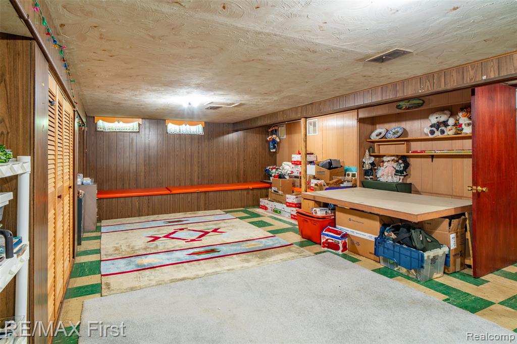 8860 Kidley Drive, Sterling Heights, MI 48314 — Photo 20