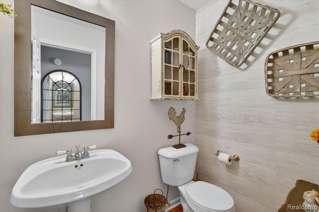 764 Town Trail, Pinckney, MI 48169 — Photo 32