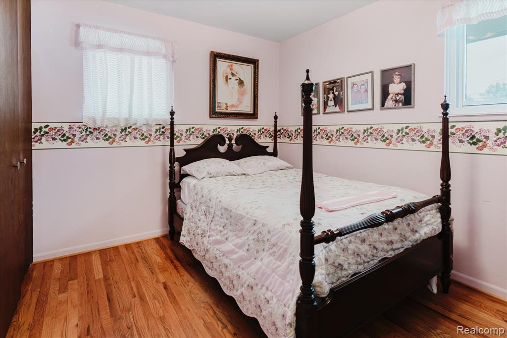 8949 Shannon Drive, Sterling Heights, MI 48314 — Photo 15