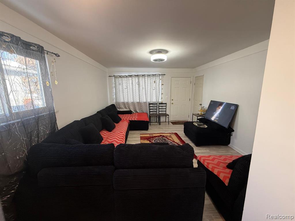 4932 Pelham Street, Dearborn Heights, MI 48125 — Photo 12