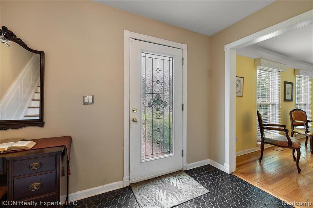 746 Birch Tree Lane, Rochester Hills, MI 48306 — Photo 14