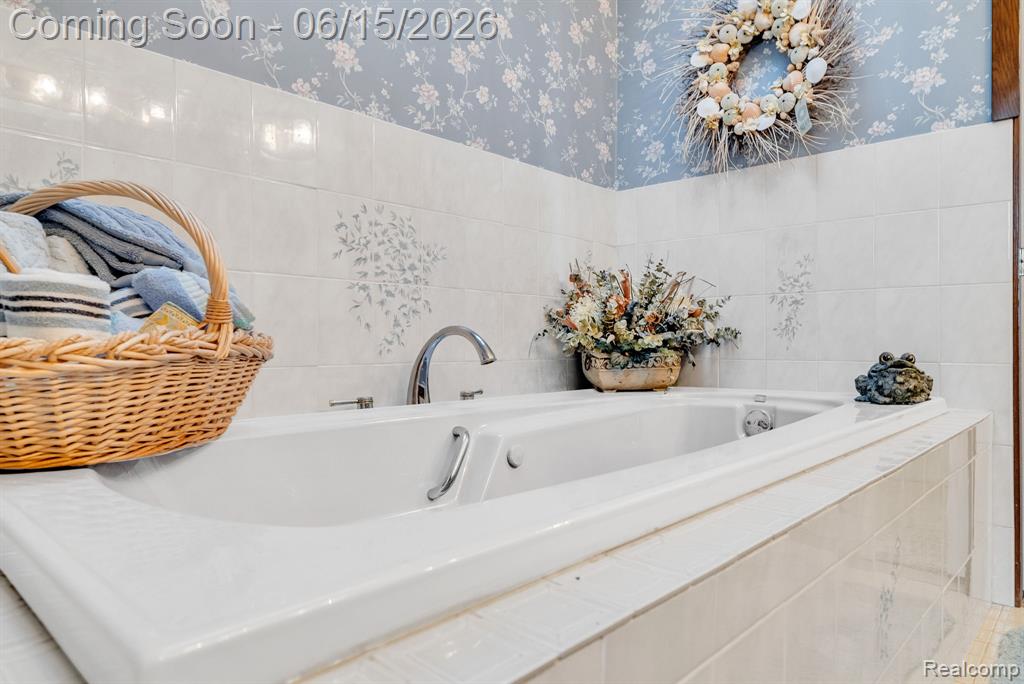 3080 Jackson Boulevard, Highland, MI 48356 — Photo 40