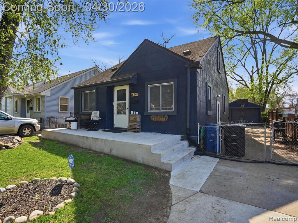 18901 Garfield, Redford, MI 48240 — Photo 2