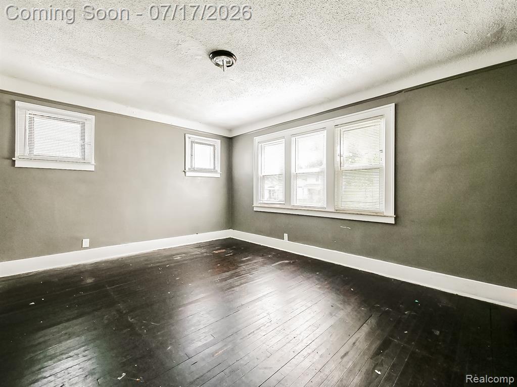 6873 Grandville Avenue, Detroit, MI 48228 — Photo 2