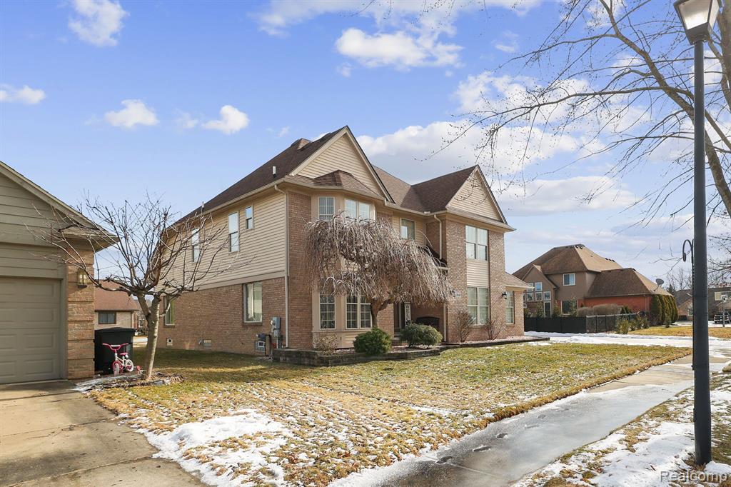 48548 Fairmont Drive, Macomb, MI 48044 — Photo 3