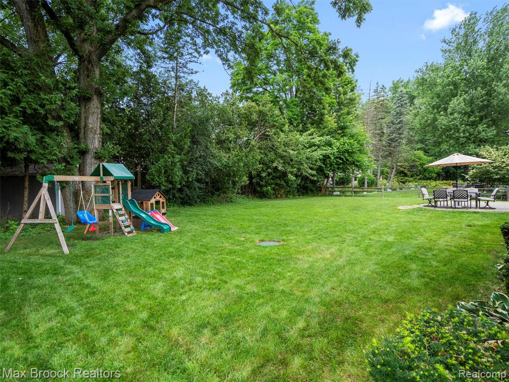54241 Sunderland Drive, Shelby Twp, MI 48316 — Photo 8