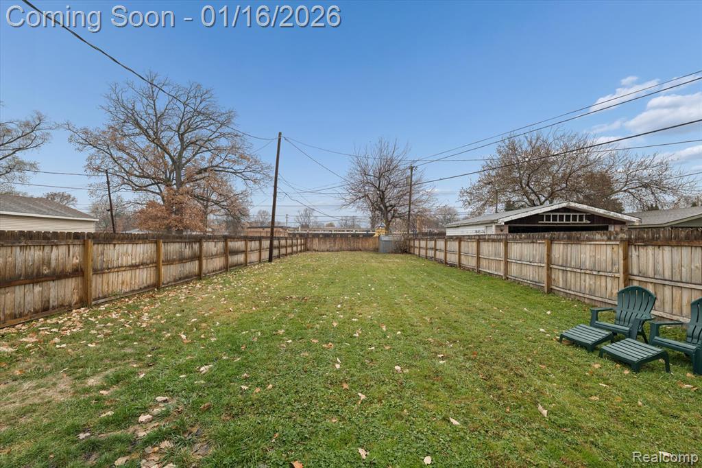 537 Andresen Court, Hazel Park, MI 48030 — Photo 27