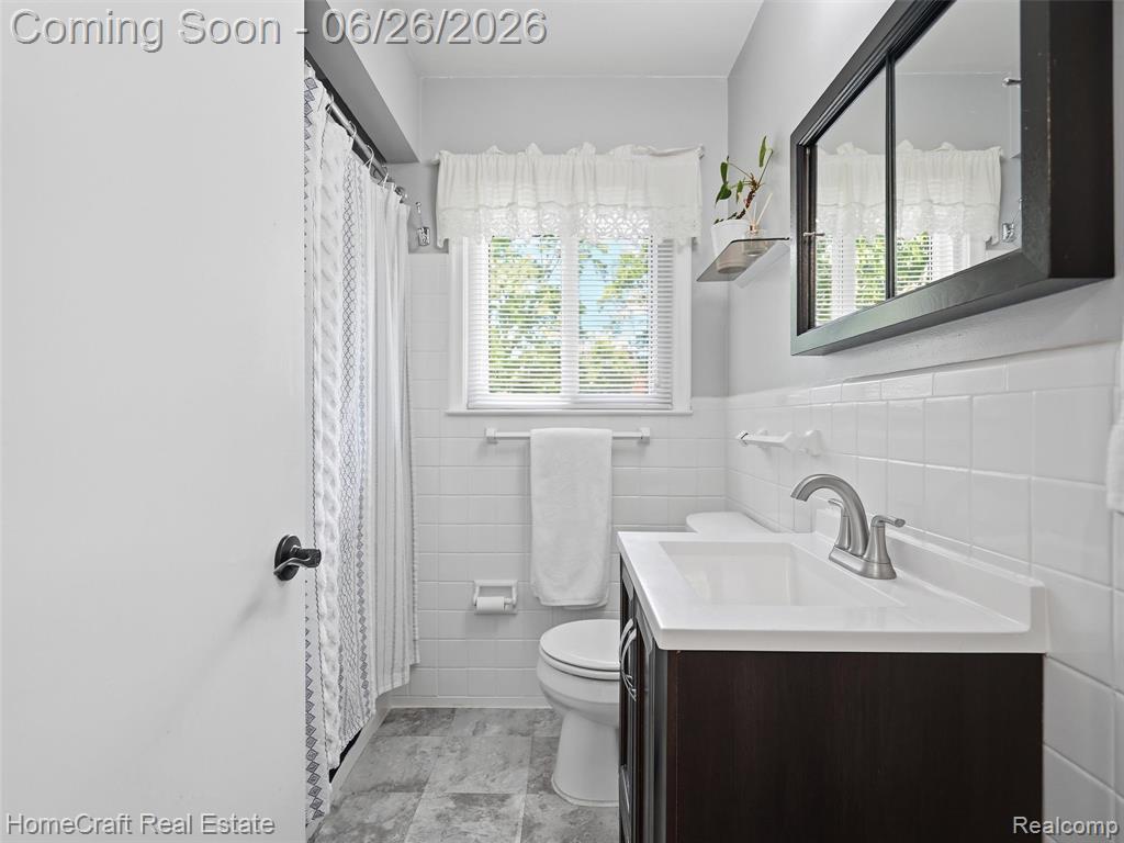 9338 FLORIDA Street, Livonia, MI 48150 — Photo 16