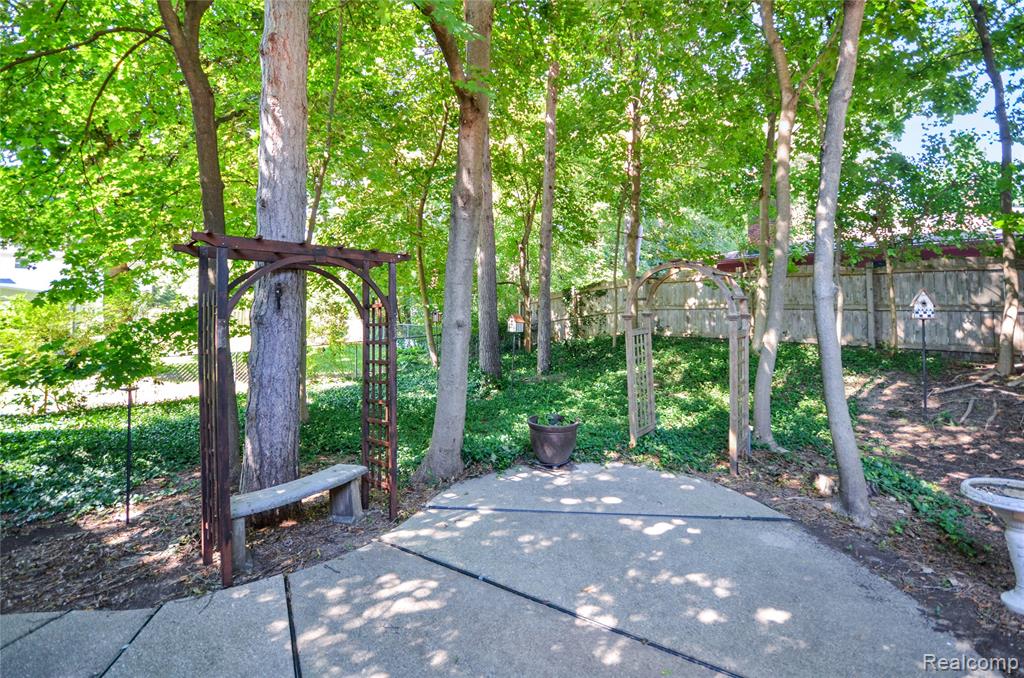 53645 Lambeth Court, Shelby Twp, MI 48316 — Photo 51