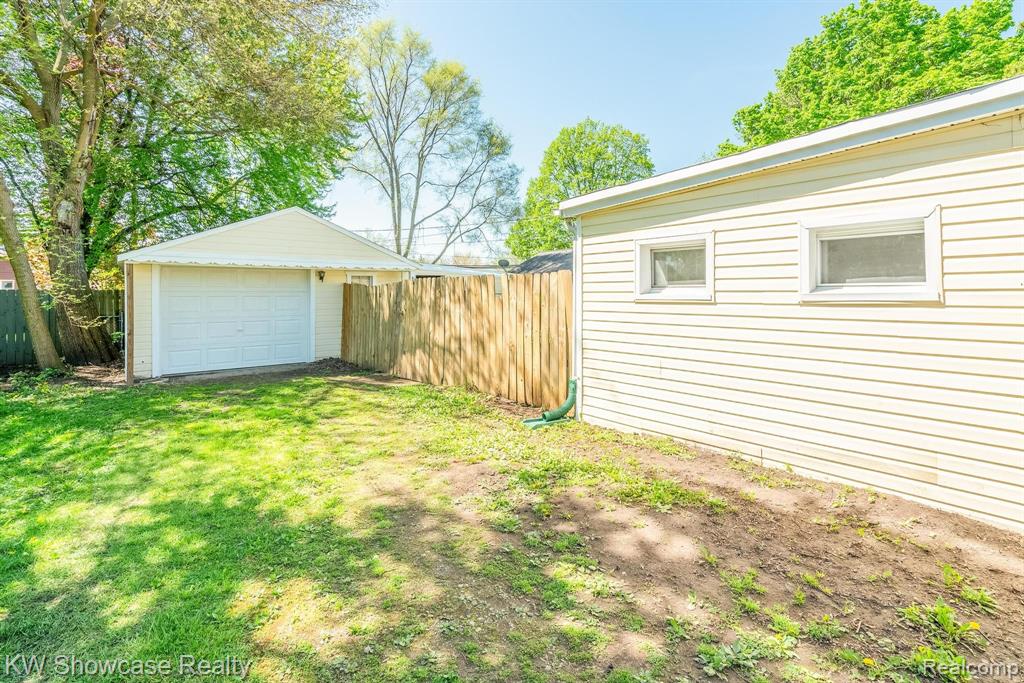 71 W Wabash Avenue, Belleville, MI 48111 — Photo 25