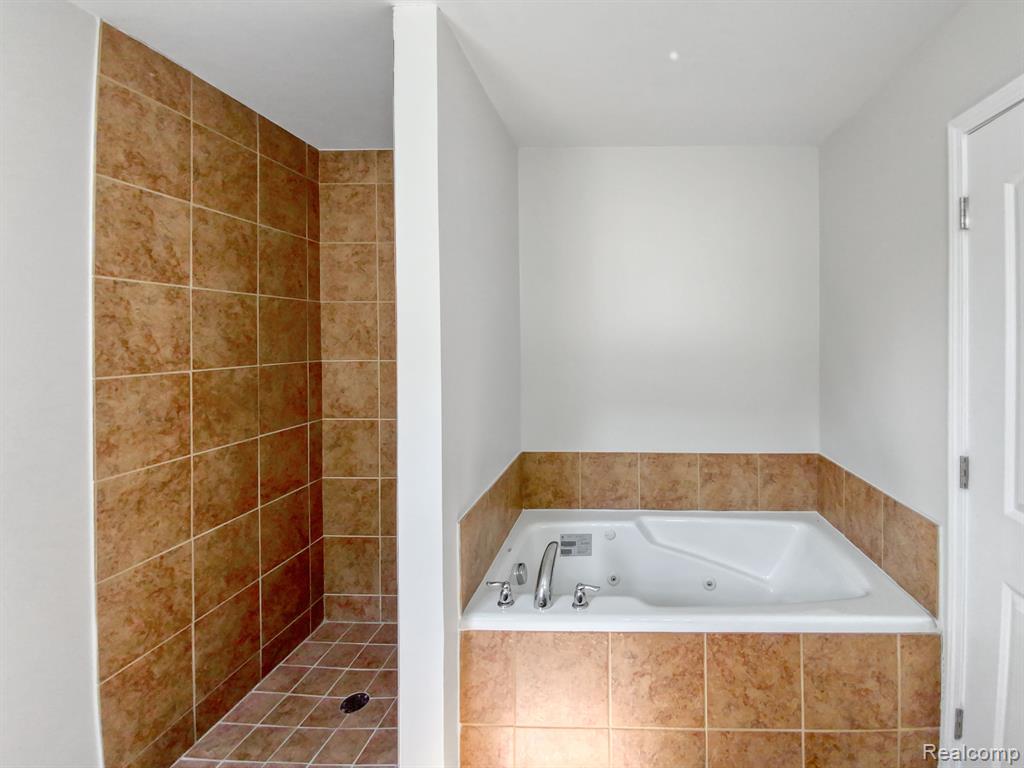 6049 BAY HILL, Romulus, MI 48174 — Photo 16