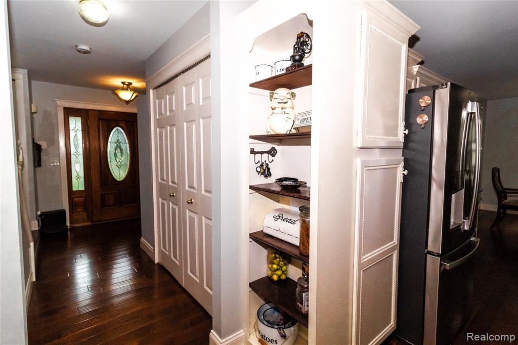 8314 Mill Pointe Court, Goodrich Vlg, MI — Photo 22