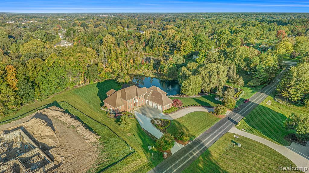 8294 WARWICK GROVES, Grand Blanc, MI 48439 — Photo 62