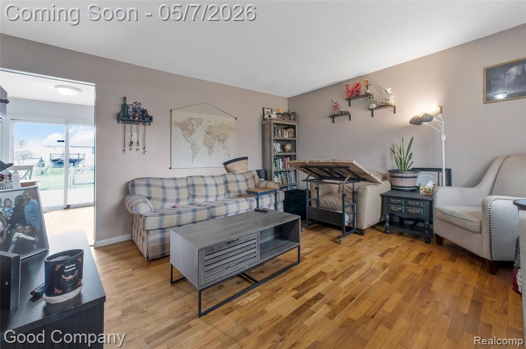 9072 Chesterfield Drive, Swartz Creek, MI 48473 — Photo 3