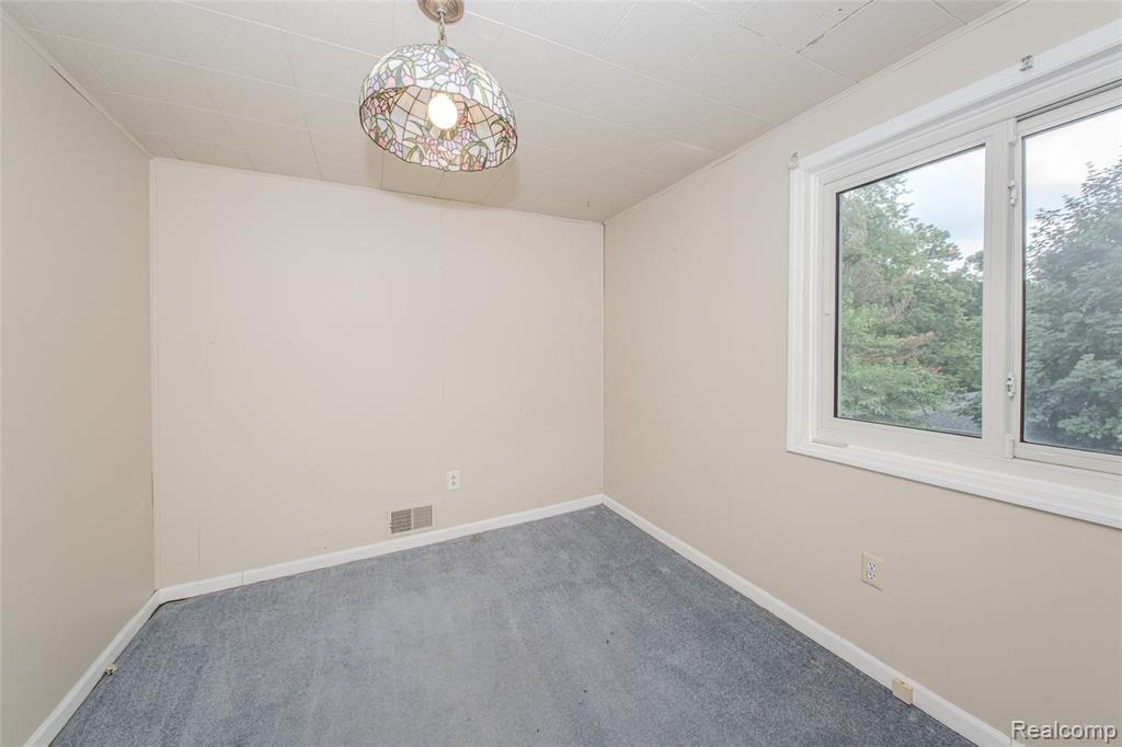 9042 Gale Road, White Lake, MI — Photo 62