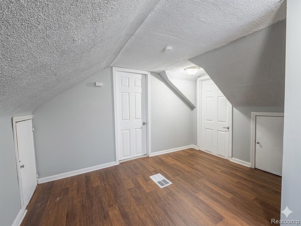 7569 Westminster Avenue, Warren, MI 48091 — Photo 13
