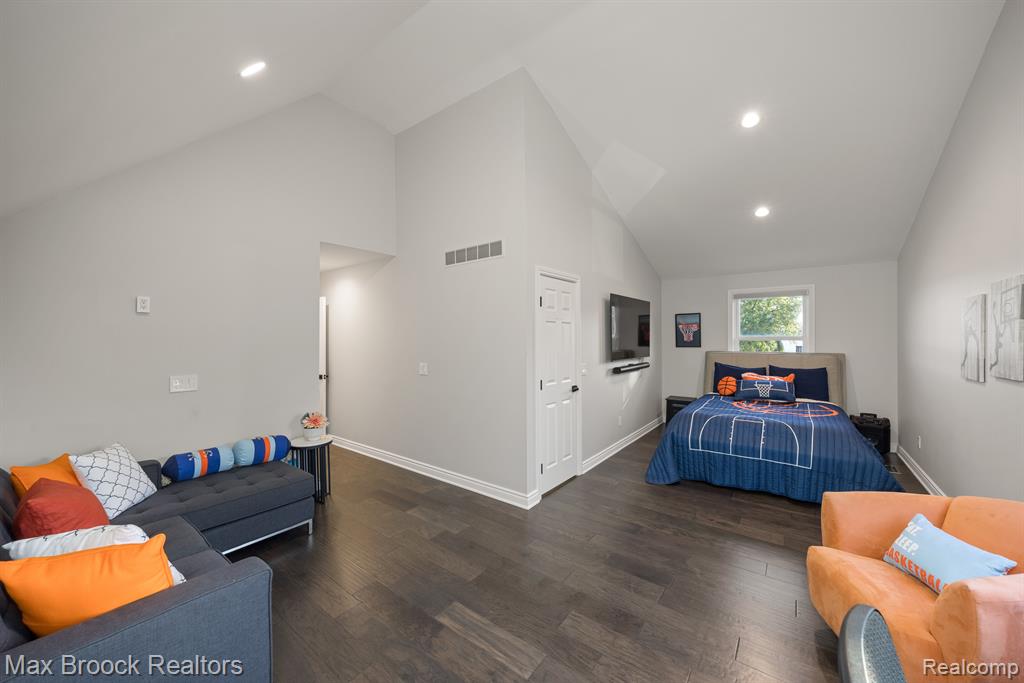 4659 LINWOOD Street, West Bloomfield, MI 48324 — Photo 59