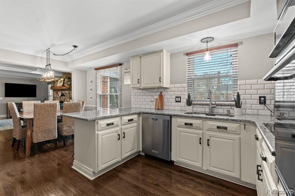 856 THORNTREE, Bloomfield Hills, MI 48304 — Photo 13