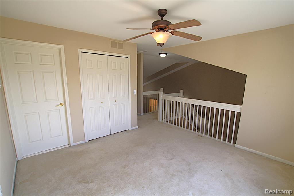 11152 Woodfield Parkway, Grand Blanc, MI 48439 — Photo 25