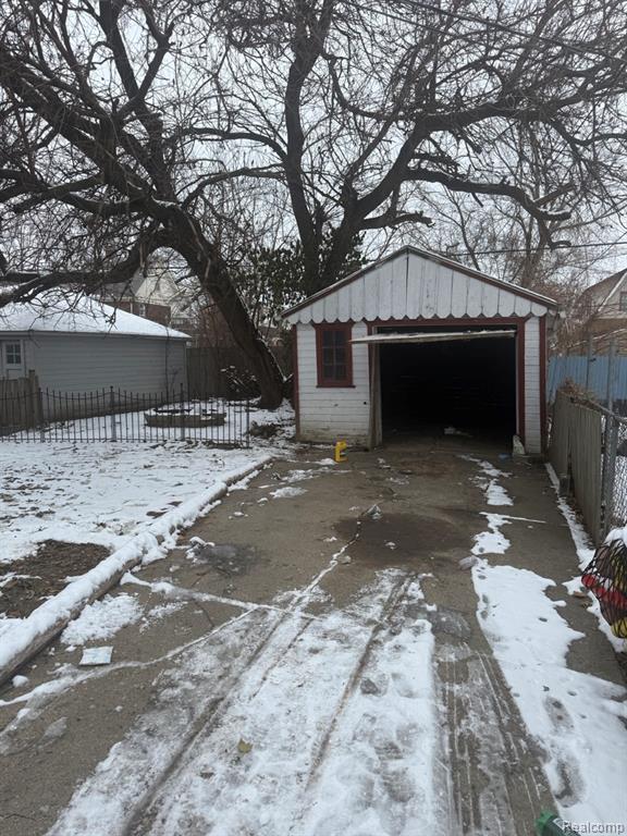 9180 Hartwell Street, Detroit, MI 48228 — Photo 11