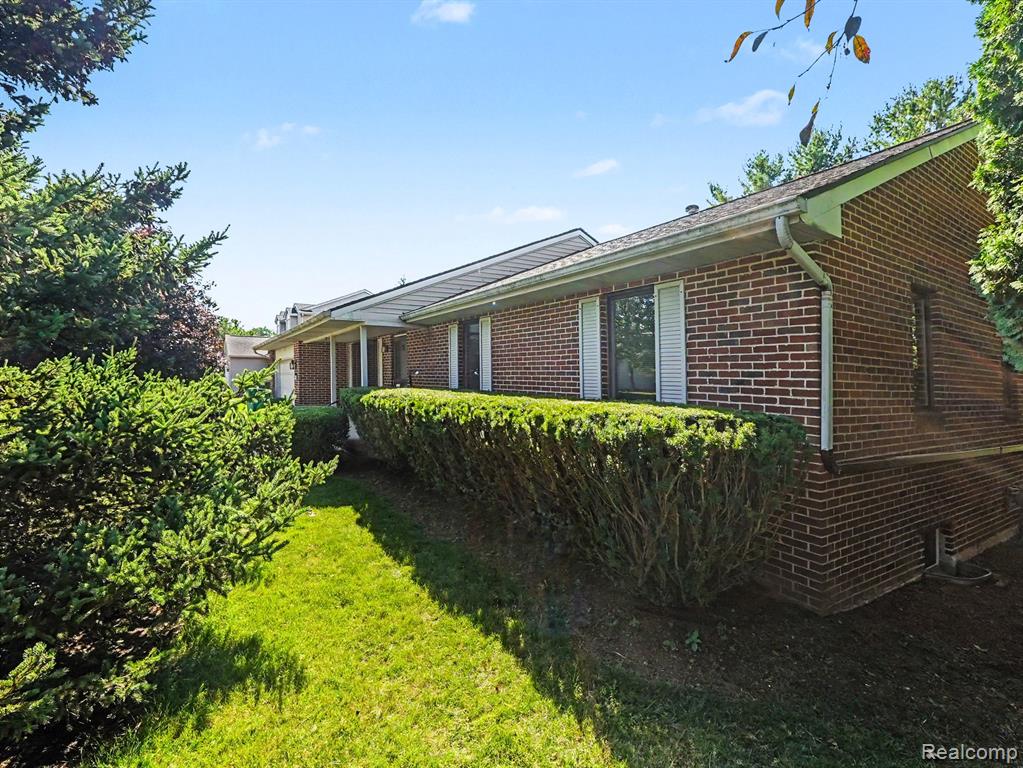 415 Bennington Court, Saline, MI 48176 — Photo 4