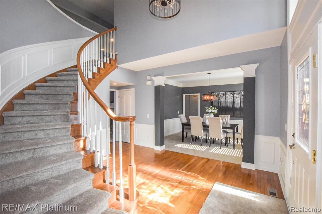 9037 RIDGEFIELD Drive, Brighton, MI 48114 — Photo 33