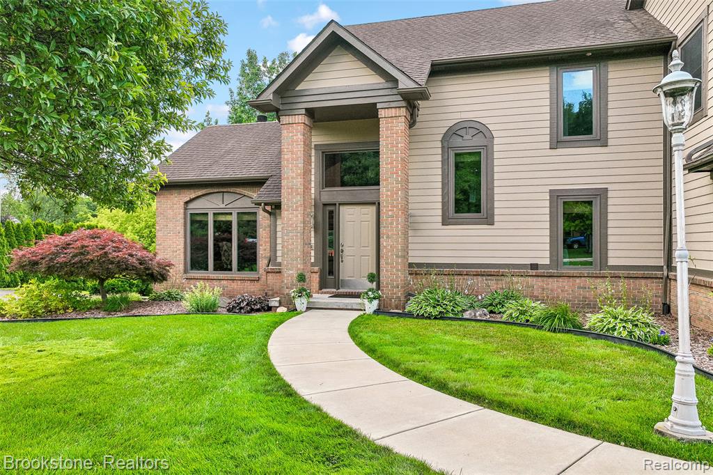 6423 Southampton Drive, Clarkston, MI — Photo 2