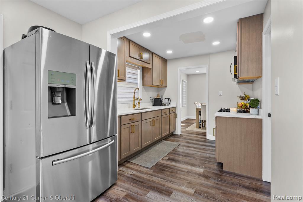 5851 Gilman Street, Garden City, MI — Photo 9