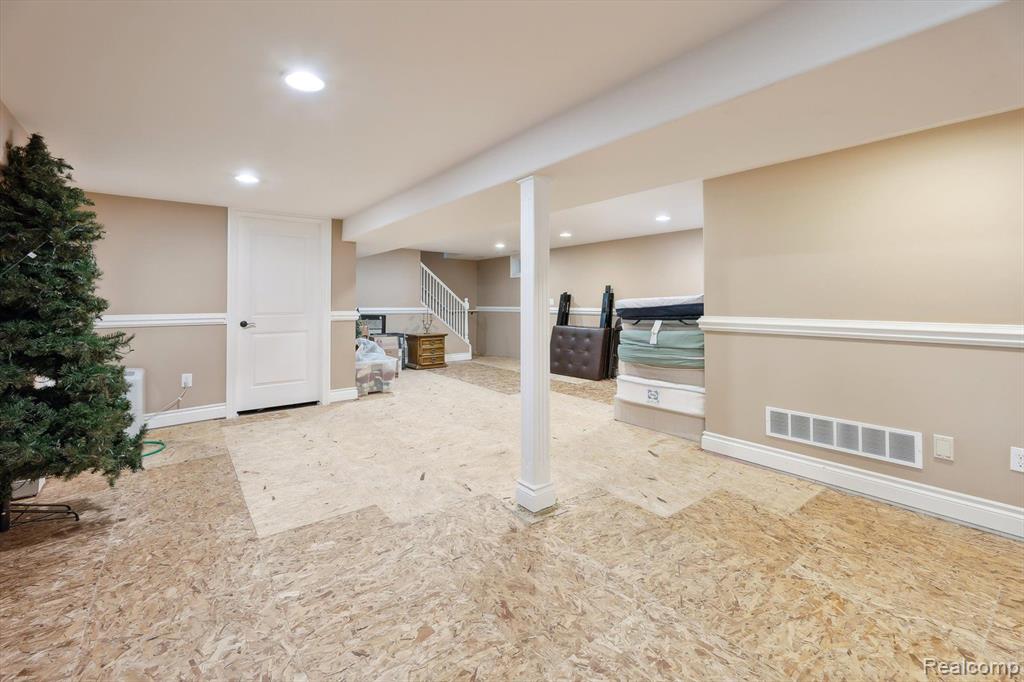 56565 10 MILE Road, South Lyon, MI 48178 — Photo 41