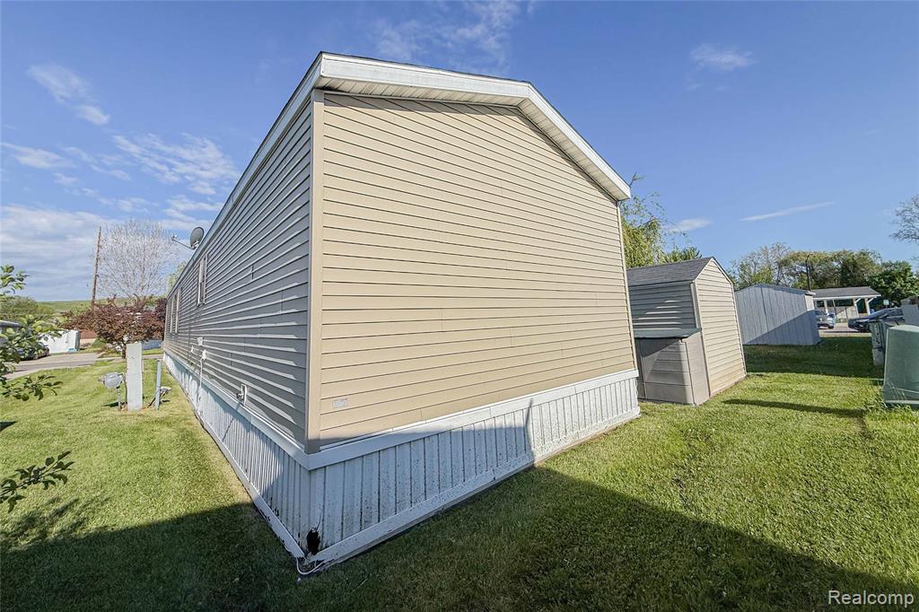 41021 Old Michigan Ave, 39 A, Canton, MI 48188 — Photo 28