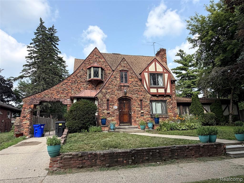 8215 Bramell, Redford, MI 48239