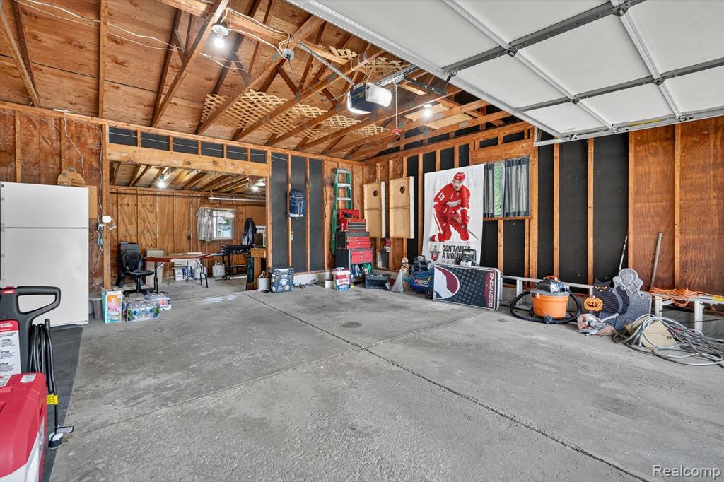 5521 Independence Colony Road, Grand Blanc, MI 48439 — Photo 36