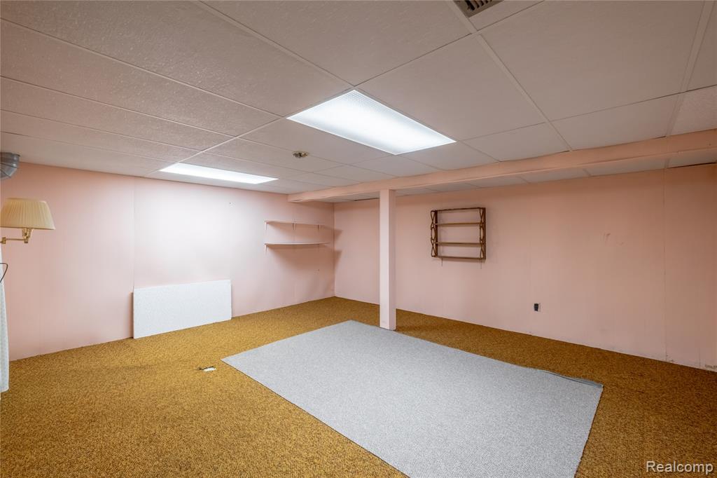 6120 King Arthur Drive, Swartz Creek, MI 48473 — Photo 12